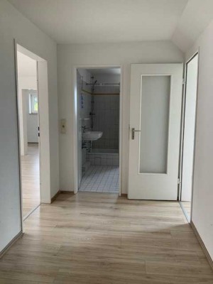Jetzt schnell sein! Wundervolle 2-Zimmer-Wohnung mit Balkon in ruhiger Lage