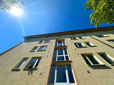 Gemütliche 3 Zimmer Wohnung mit Loggia und Fernblick in beliebter & zentraler Wohnlage