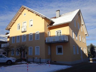 Nette 1-Zimmer Wohnung mit Einbauküche und Terrassenanteil in Maierhöfen