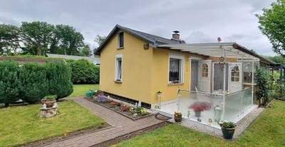 Börs Immobilien ++ Erholungsbungalow mit Gartengrundstück - 17099 Galenbeck