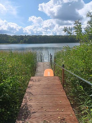 Möblierte Wohnung am See mit Steg
