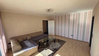 Helle & Möblierte 4,5-Zimmer-Komfortwohnung in Neu-Ulm