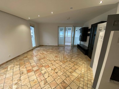 Charmante 3-Zimmer-Familienwohnung mit Loggia und Balkon