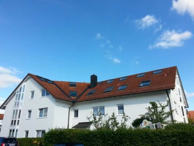 Lichtdurchflutete, ruhige 3 1/2  Zimmer Dachgeschosswohnung mit Galerie, 90 m²
