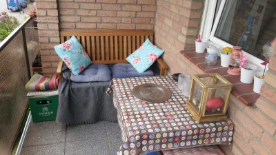 Helle 1-Zimmerwhg mit Balkon, Stellplatz, zentral in Brühl