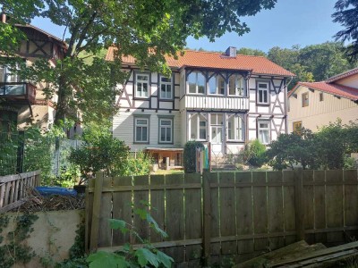 renovierte 2-Raumwohnung mit eigenem Gartenbereich