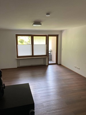 2 Zimmer Wohnung mit Balkon