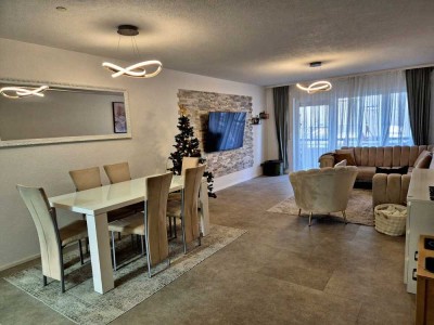 Modernisierte 3-Zimmer-Wohnung mit Balkon & Stellplatz