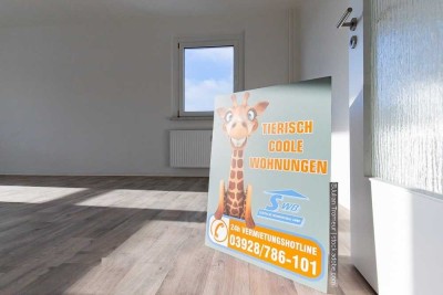 Wir sanieren, Sie profitieren! Helle 2-Raum Wohnung mit großzügigem Balkon zu vermieten.