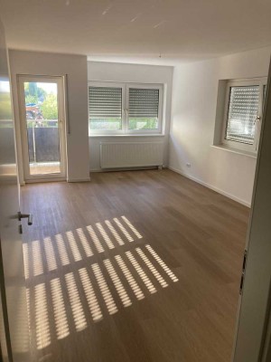 2-Zimmer Wohnung mit Außenstellplatz in Osthofen