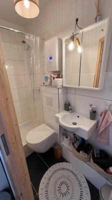 modernisierte 2 Zimmer Wohnung - gerne an Studenten - nähe FH (E0173))