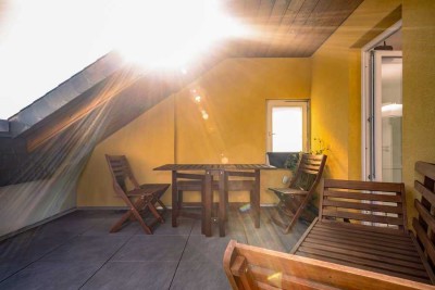 Modernisierte 5-Zimmer-Wohnung mit Dachterrasse in stadtnaher Lage!