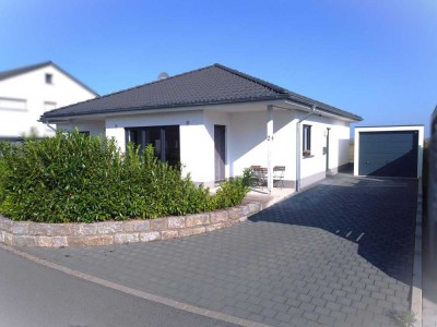Gepflegtes 4-Zimmer-Einfamilienhaus mit geh. Innenausstattung und EBK