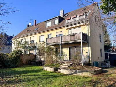 Troisdorf - Spich • 2,5-Zi-Wohnung mit eigenem Garten und Carport