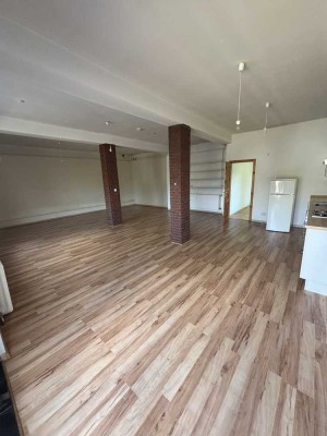 Modernisierte 2-Zimmer-Wohnung mit EBK in Lübeck