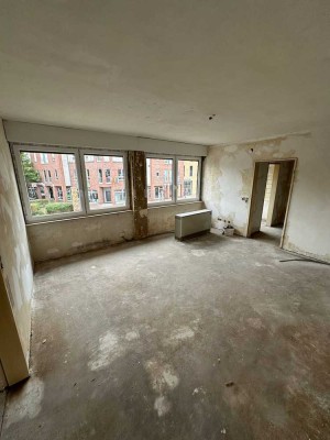 2025 Kernsanierte Wohnung in zentraler Lage