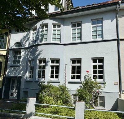 Traumhafte Maisonette - Wohnung im Villenviertel