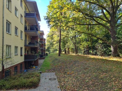 Zeitmietvertrag 2 Jahre: möblierte sanierte Wohnung direkt am Grunewald*großer Balkon*EBK*