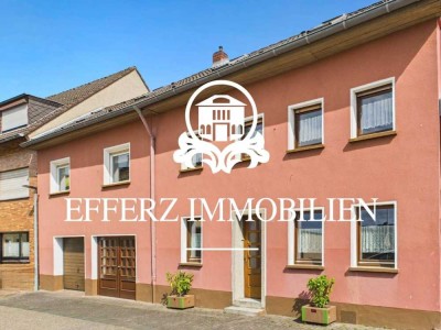 Charmantes Zweifamilienhaus mit Innenhof – ideal zum Renovieren und Gestalten!