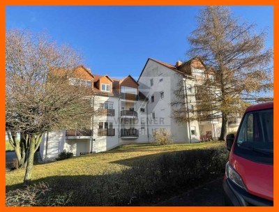 Interessante Investitionsmöglichkeit: Vermietete 2-Zimmer-Wohnung mit Balkon und Carport