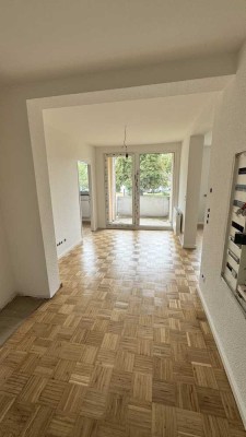 3 Zimmerwohnung mit Balkon und Einbauküche und Smart Home und Garage