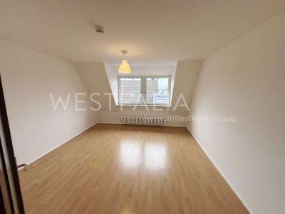 Wohnen unterm Dach in zentraler Lage