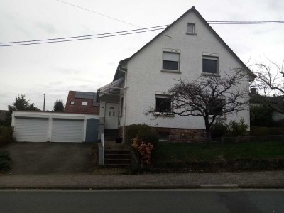 Helle 3-Zimmer Wohnung mit Balkon in Wehrheim