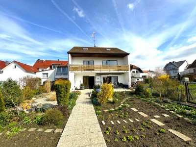 Ober-Mörlen: Charmantes Einfamilienhaus mit großzügigem Garten und Ausbaupotenzial