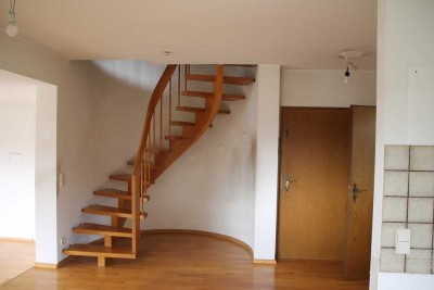 4-Zimmer Maisonette-Wohnung mit Balkon in Waldbronn