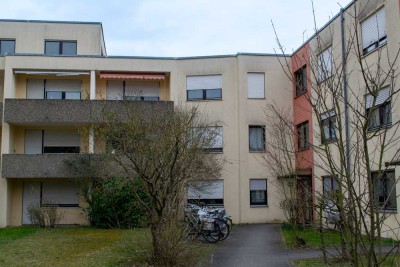 Moderne 2-Zimmer-Wohnung mit Einbauküche, Balkon & Garagenstellplatz – Ruhige Lage am Europakanal