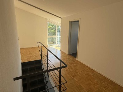 Lichtdurchflutete 3-Zimmer-Maisonette in zentraler Lage