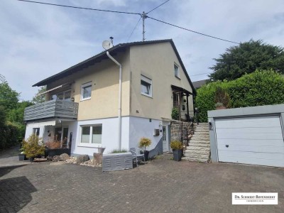 Gepflegtes Zweifamilienhaus in begehrter Lage von Freudenberg!