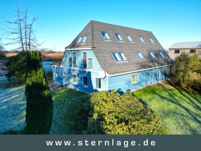 Klein Offenseth-Sparrieshoop: Kernsaniertes Bauernhaus auf über 10.000 m² Grundstück in Naturschutzg