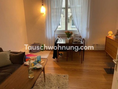 Tauschwohnung: Tausche 2-Zi-Altbauwohnung mit Balkon gegen größere Wohnung