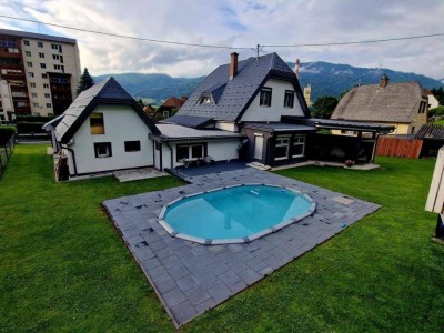 Wunderschönes und vollständig saniertes Einfamilienhaus
