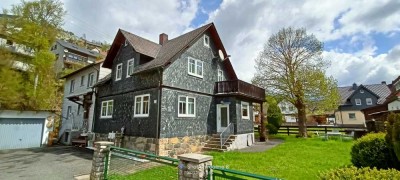 Großzügiges Doppelhaus mit Garage, Garten und Scheune in Wilhelmsthal