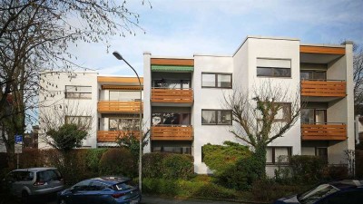 Gemütliche und modernisierte Stadtwohnung mit Einbauküche und Balkon