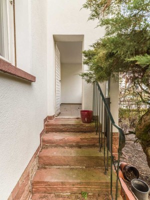 *Paul & Partner* SANIERT, EBK, BALKON, BLICK, GARTEN !