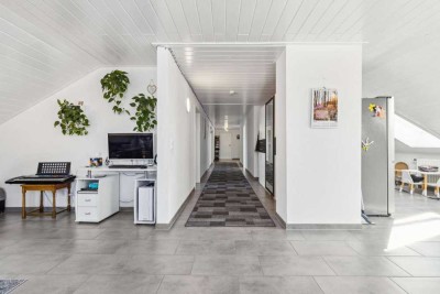 Charmante Dachgeschosswohnung in Graben-Neudorf