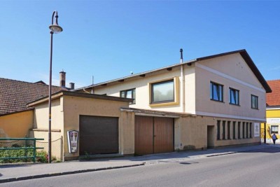 Wohnhaus mit Geschäftslokal, Garage und Garten im Zentrum von Maria Anzbach