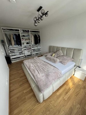 Exklusive 2-Raum-Terrassenwohnung mit gehobener Innenausstattung mit EBK in Haar