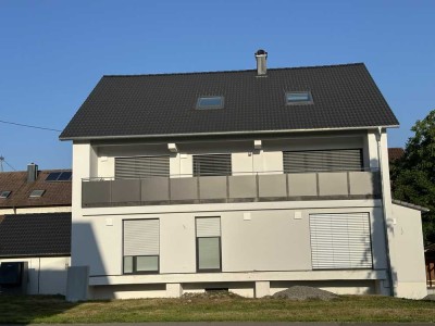 Stilvolle, modernisierte 4-Raum-Wohnung mit geh. Innenausstattung mit EBK in Eriskirch-Mariabrunn