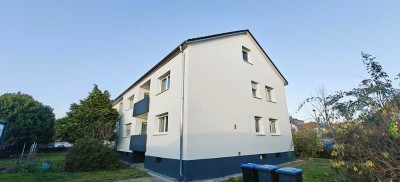 Geräumige 4,5-Zimmer-Wohnung mit Garage und Balkon.