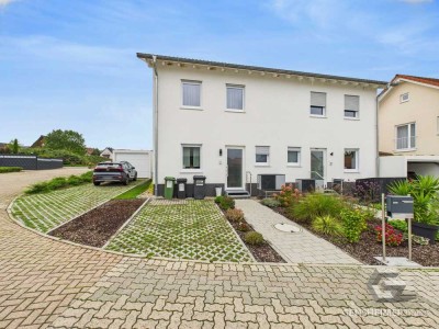 Stilvolle Doppelhaushälfte mit Garten, Garage und viel Platz für die Familie