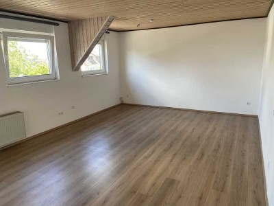 Attraktive, vollständig renovierte 3-Zimmer-Wohnung zur Miete in Lorsch