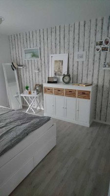 Neuwertige 2-Zimmer-Wohnung mit Balkon und Einbauküche in Alzey