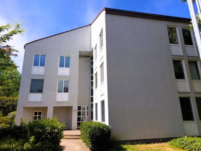 Bezugsfrei ab Ende 2025 – Helle und großzügige 4-Zimmer-Wohnung mit grünem Ausblick
