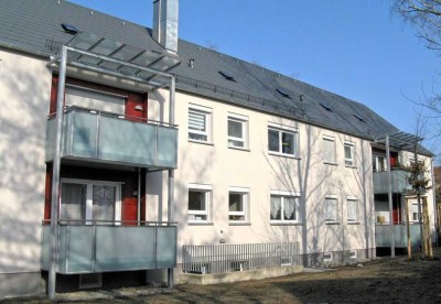 1 Zimmer Wohnung im 1. OG mit Balkon