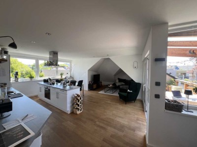 Leben über den Dächern von Bochum mit Einbauküche - Stil, Weitblick und Wohnqualität