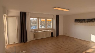 Stilvolle, sanierte 4-Zimmer-Wohnung mit Balkon in Liederbach